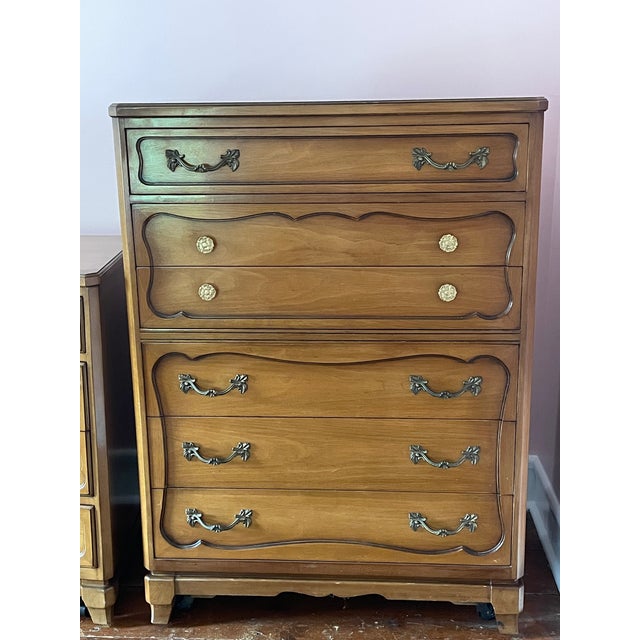 Vintage 1950s/60s R-Way French Provincial 4-Piece Bedroom Suite For Sale - Image 12 of 18