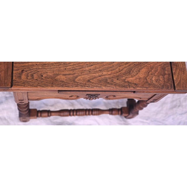 Renaissance Revival Barleytwist Draw‑Leaf Coffee Table by Cochran Chair Co. Adjustable Size For Sale - Image 11 of 18
