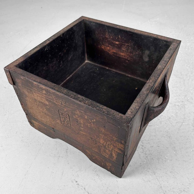 Black Japanese Itomasu Wooden Measuring Container For Sale - Image 8 of 17