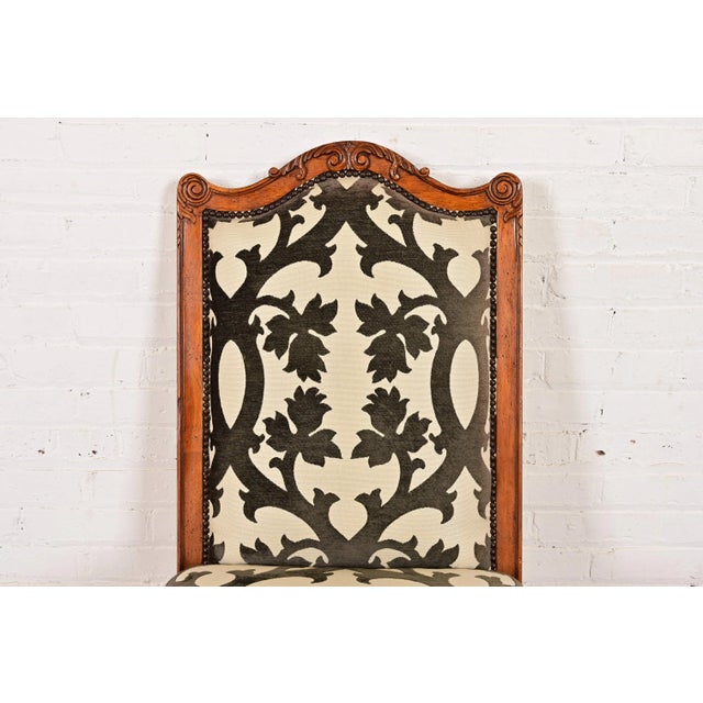 Baker Furniture French Provincial Louis XV Carved Walnut Side Chairs or Dining Chairs, Pair For Sale In South Bend - Image 6 of 16