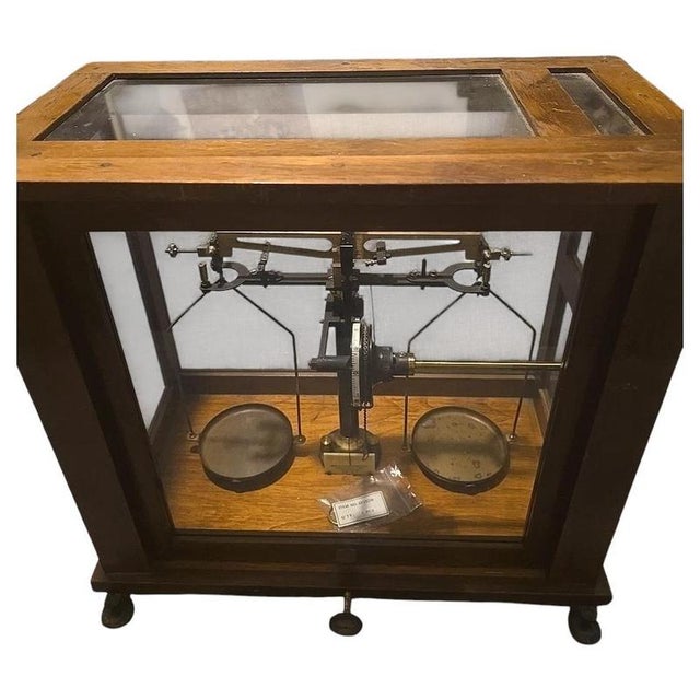 Mid-Century Analytical Laboratory Balance in Glazed Case by Baird & Tatlock, 1950s For Sale - Image 12 of 12