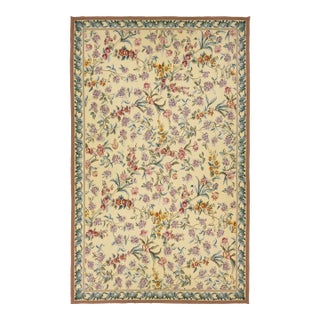 1990s Handcrafted French Aubusson Wool Rug in Pale Yellow With Floral Design For Sale