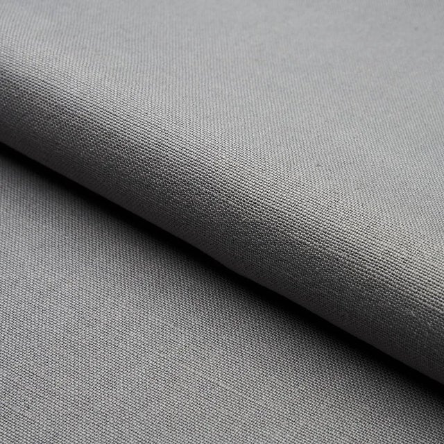 Contemporary Sample - Schumacher Piet Performance Linen Fabric in Grey For Sale - Image 3 of 3