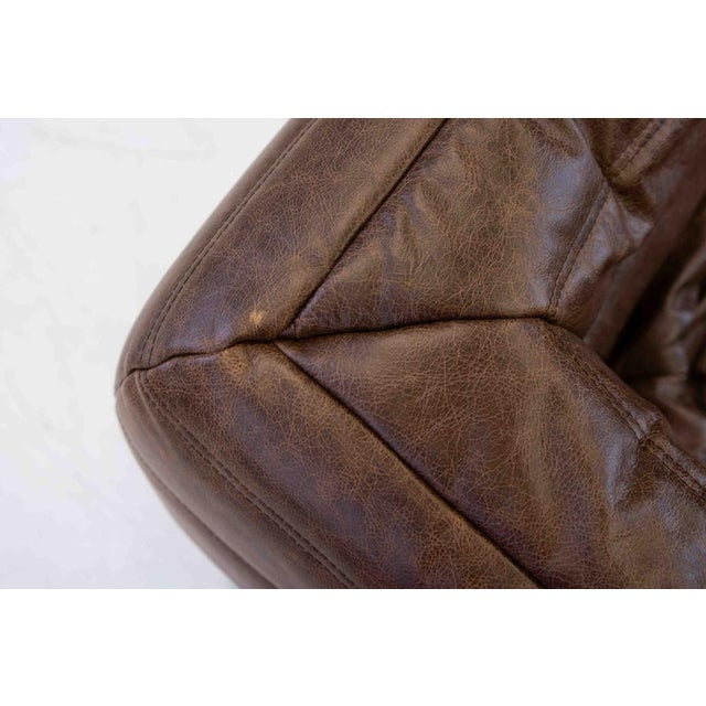 Vintage Two-Seater Togo Sofa with Arms in Brown Leather by Michel Ducaroy for Ligne Roset, 1970s For Sale - Image 12 of 18