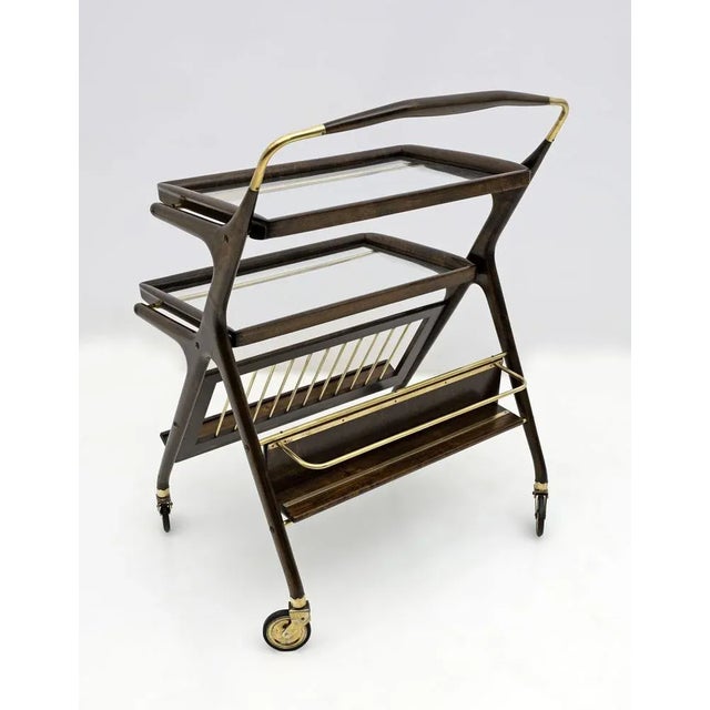 1950s Mid-Century Modern Italian Bar Cart in Walnut and Brass from Cassina, 1950 For Sale - Image 5 of 9