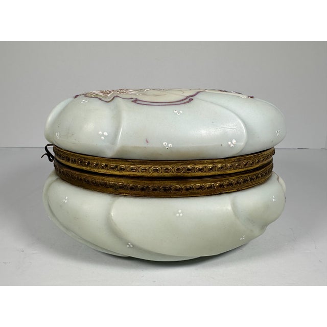 19th Century Wave Crest Jewelry Box: C.F. Monroe Helmschmied Swirl Opal Ware For Sale - Image 4 of 10