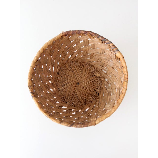 Vintage Handwoven Round Basket For Sale - Image 6 of 9