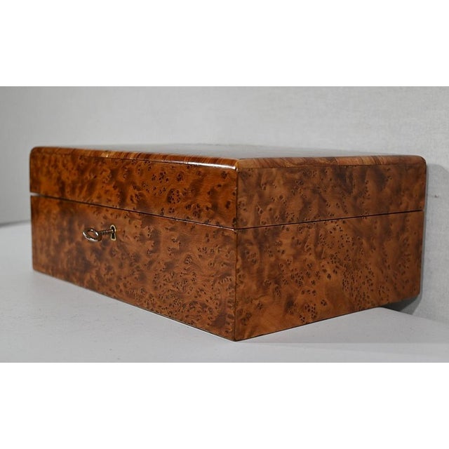 Napoleon III Jewelry Box in Burl Cedar, Late 19th Century For Sale - Image 3 of 18