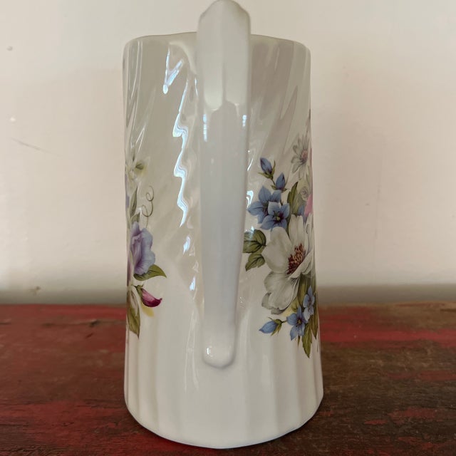 1990s Victorian Style Rose Patterned English Pitcher / Vase For Sale In New York - Image 6 of 8