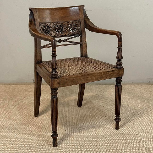 English 19th Century British Mahogany Edwardian Hand-Carved Armchair For Sale - Image 3 of 18