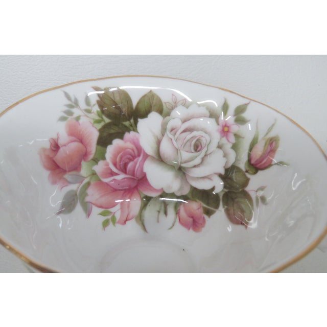 Staffordshire Elizabethan Bone China Roses Flowers Tea Cup and Saucer Set 4610b For Sale - Image 12 of 17