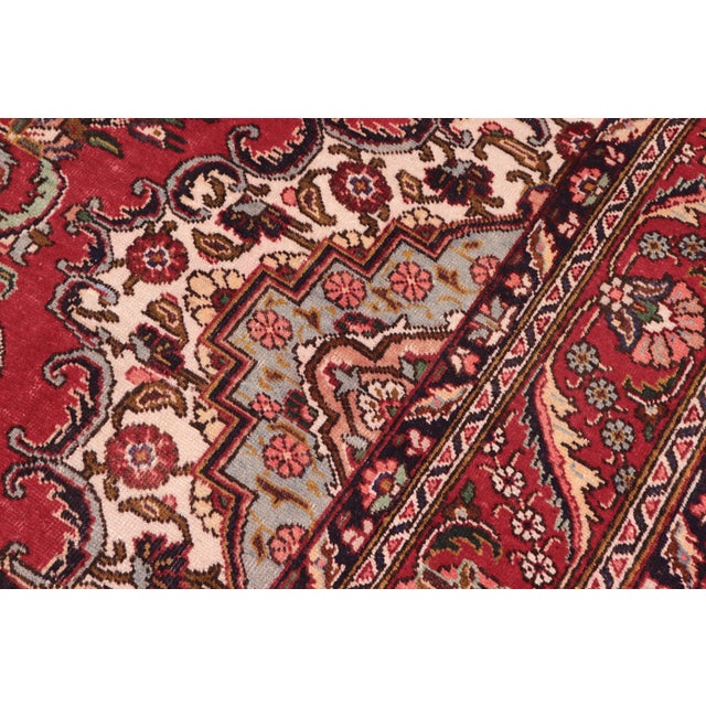 Shabby Chic Persian Tabriz Red/Blue Wool Rug - 7'3'' X 10'9'' For Sale In New York - Image 6 of 10