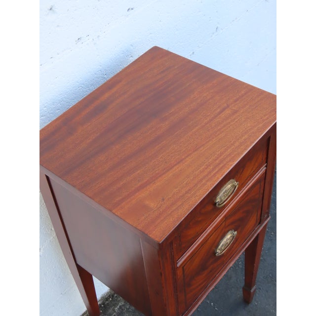 Brown Early 1900s Flame Mahogany Inlay Nightstand Bedside Side End Table 6921 For Sale - Image 8 of 15