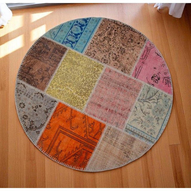 Earthy Colors Turkish Round Rug Hand Knotted Handstitched Living Room Entry Decor - 4'11" Diameter For Sale - Image 4 of 18