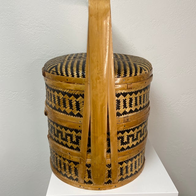 Mid 20th Century Vintage Double Happiness 3 Tier Woven Wedding Tiffin Basket For Sale - Image 5 of 12