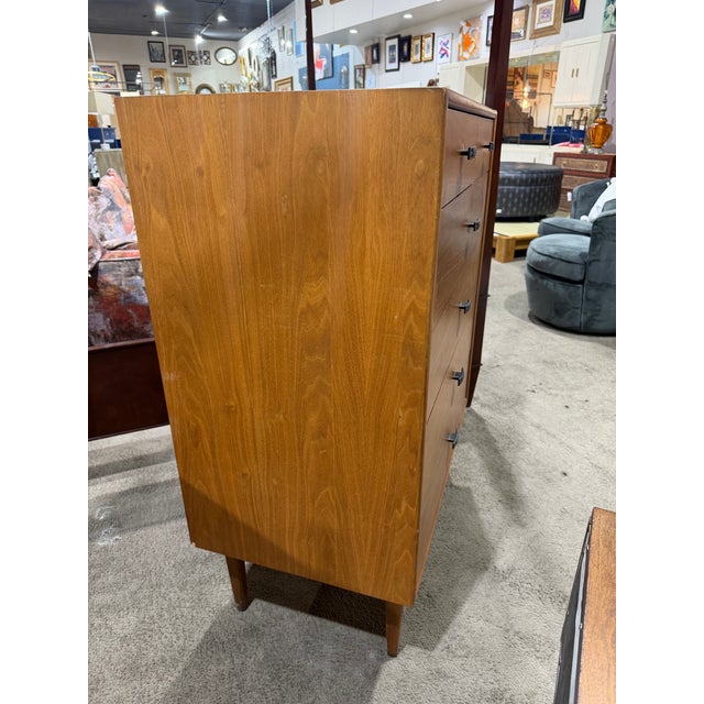 Mid-Century Modern Drexel Heritage Six Drawer Chest of Drawers For Sale - Image 3 of 5