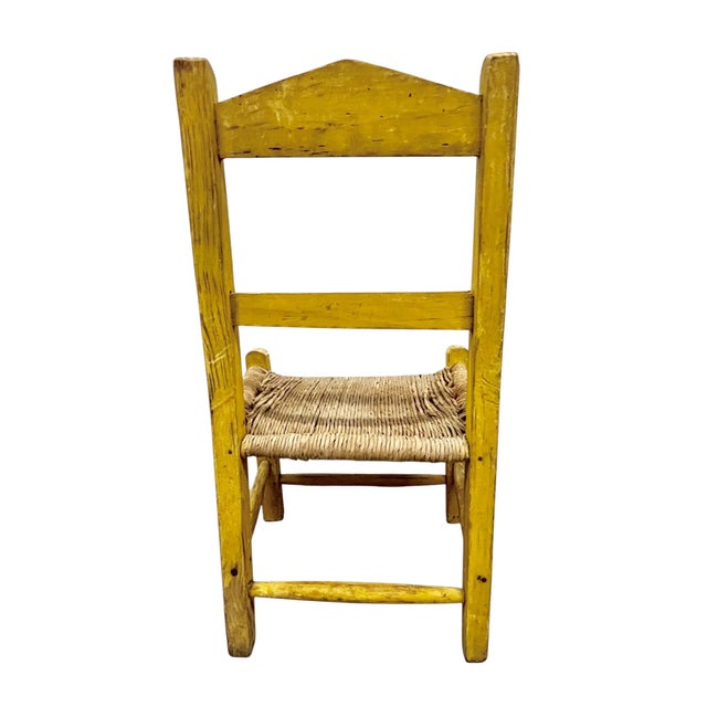 Early 20th Century Yellow Hand-Painted Mexican Folk Art Child’s Chair With Woven Rush Seat For Sale - Image 12 of 14