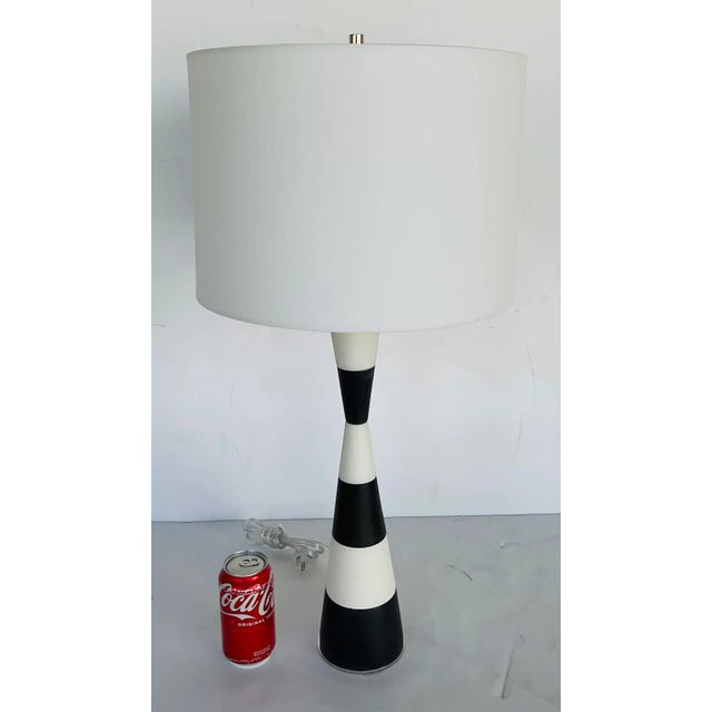 2020s Modern Black and White Faux Stone Table Lamp For Sale - Image 5 of 5
