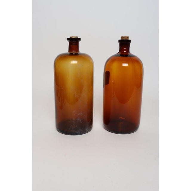 Set of Two Vintage Amber Glass Apothecary Bottles by Owens-Illinois Glass Co. For Sale - Image 4 of 18