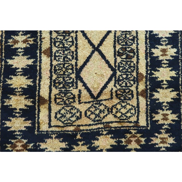 Vintage Turkish Herki Nomads Kilim Rug For Sale - Image 10 of 13