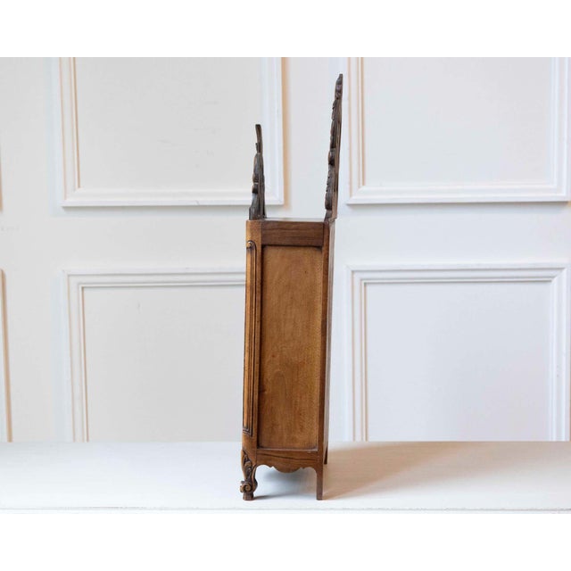 Brown Provençal Fariniero in Carved Walnut, Late 18th Century For Sale - Image 8 of 11