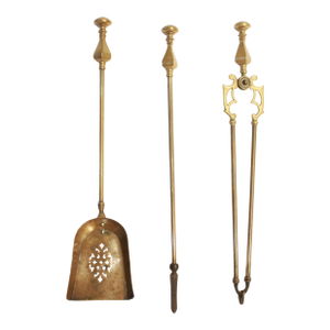 Circa 1860 English Victorian Brass 3-Piece Fire Tool Set