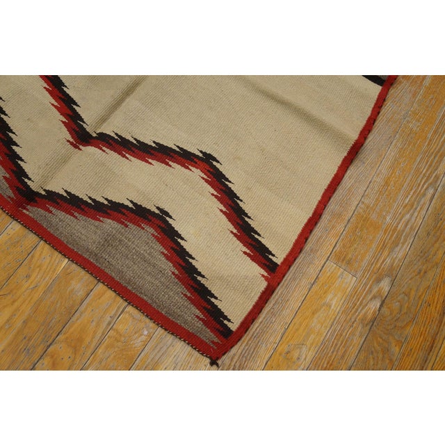 Early 20th Century 1920s Ivory Minimalist Tribal American Navajo Saddle Rug 2'8" X 4'4" Flatweave Wool Carpet For Sale - Image 5 of 6