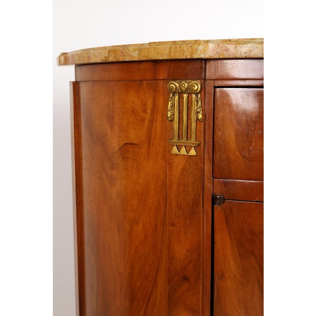 Traditional Empire Demi Lune Dresser in Walnut, 1810 For Sale - Image 3 of 12
