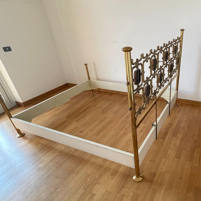Gold Model 8604 Bed by Osvaldo Borsani & Arnaldo Pomodoro for Tecno, Italy, 1960s For Sale - Image 8 of 18