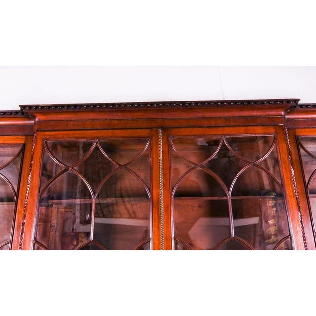 Large 19th Century Regency Flame Mahogany Four Door Breakfront Bookcase For Sale - Image 4 of 18