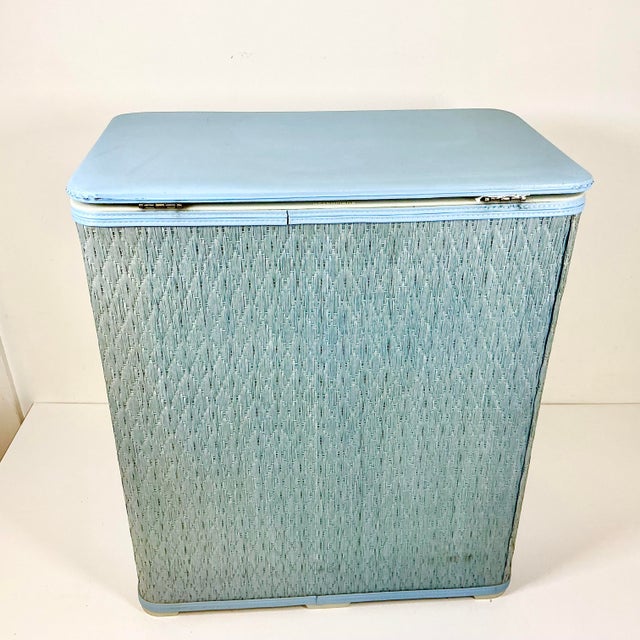 1970s Vintage Boho Chic Americana Raffia Hamper. For Sale - Image 9 of 13