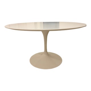 Knoll Saarinen Dining Table, Round For Sale