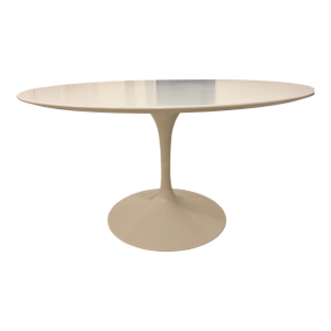 Knoll Saarinen Dining Table, Round