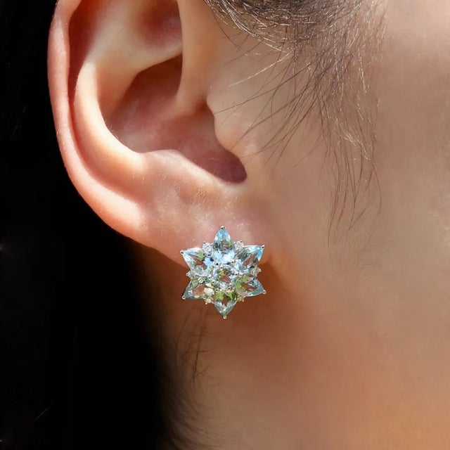 Contemporary Nina Zhou Aquamarine Diamond Snowflake Earrings in 14k Yellow Gold - a Pair For Sale - Image 3 of 5