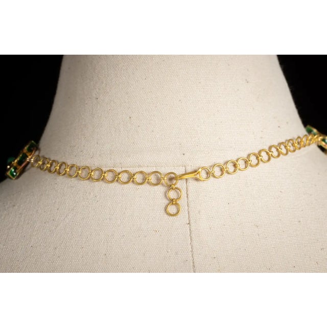 1990s Emerald, Diamond and 22k Gold Choker Necklace For Sale - Image 5 of 6