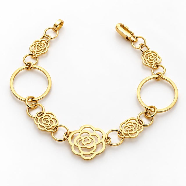 Chanel Chanel Camélia Collection 18k Yellow Gold Open Hoop & Flower Motif Bracelet For Sale - Image 4 of 7