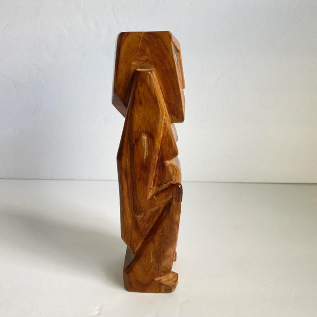 Vintage Hand Carved Wood Statue Palau Micronesia Squatting Figure Mother of Pearl Eyes Tiki Style For Sale - Image 4 of 9