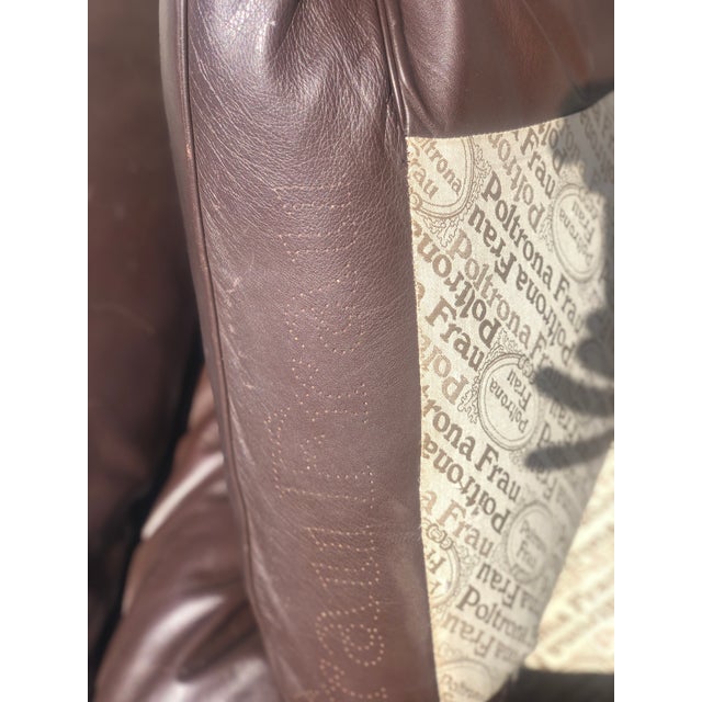 Chocolate Leather 3-Seat Sofas by Tito Agnoli for Poltrona Frau, 1970s, Set of 2 For Sale - Image 9 of 14