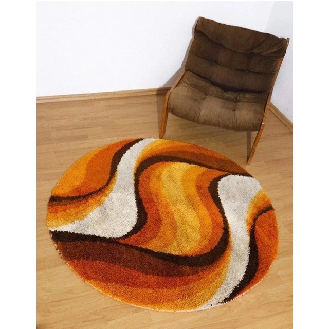 Mid-Century Modern Dutch Desso Rug, 1970s, in Very Good conditions. Designed 1970 to 1979 This piece is attributed to the...