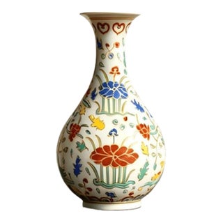 Chinese Ceramic Vase,Chenghua Marked Gold Drawing Famille Verte Porcelain Vase Hand Painted Lotus Flowers and Fishes Pattern For Sale