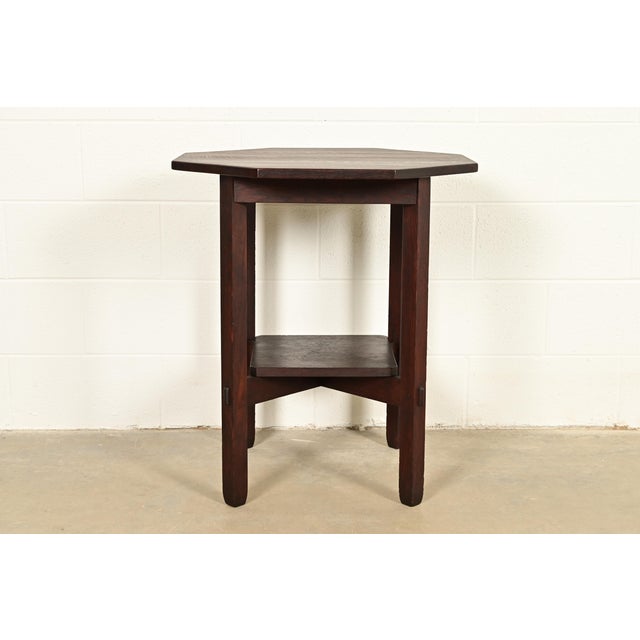 A gorgeous antique Mission or Arts & Crafts period quarter sawn oak octagonal lamp table, center table, or occasional side...
