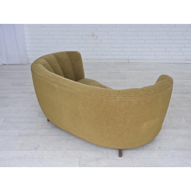Danish 2-Seater Banana Sofa in Velour and Beech, 1960s For Sale - Image 10 of 18