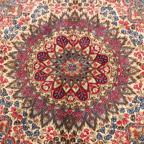 Middle Eastern Kerman Rug in Wool For Sale - Image 4 of 8