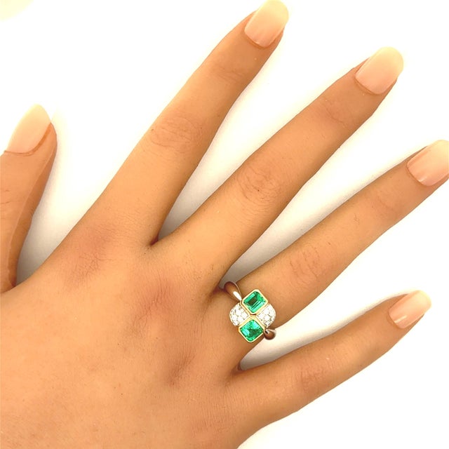 Emerald Diamond Platinum & 18k Yellow Gold Ring, Size 6 For Sale In Los Angeles - Image 6 of 6