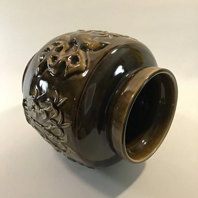 1990s 1995 Thai Celadon Jardiniere in English Jade Glaze For Sale - Image 5 of 8