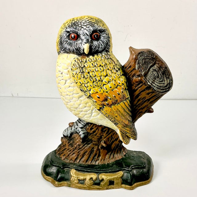 Vintage Home is pleased to present this 1940s Cast Iron Owl Doorstop. It’s in very good vintage condition and features...