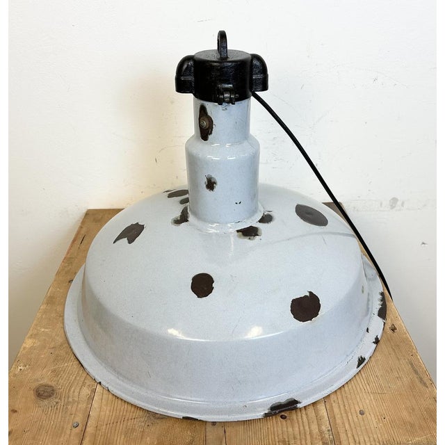 Large Industrial Grey Enamel Factory Lamp, 1950s For Sale - Image 13 of 17