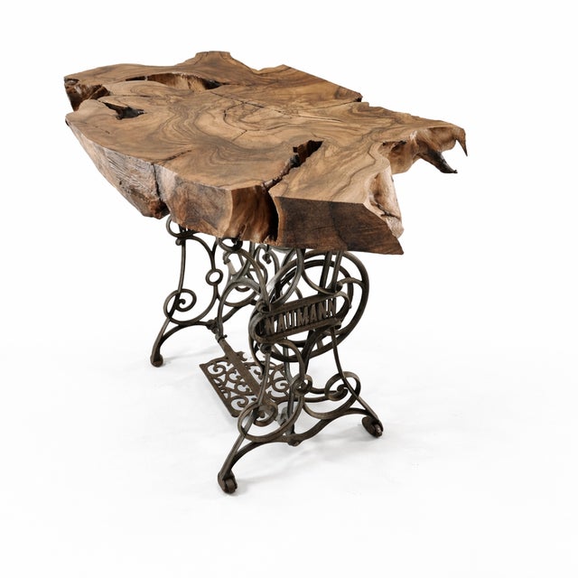 Vintage Table in Poplar, 1950s, in Very Good conditions. Designed 1950 to 1959