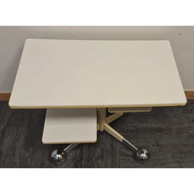 Table on Wheels y Allegri Parma Bianco For Sale - Image 3 of 9