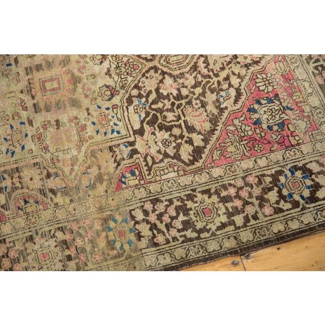 Raspberry Red Antique Farahan Sarouk Rug - 3'2" X 4'8" For Sale - Image 8 of 13